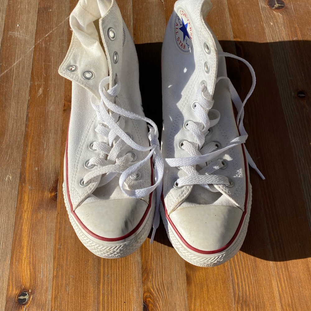 Like New High Top Converse // Chick Taylors